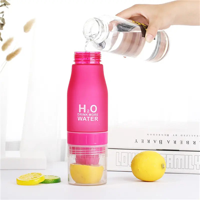 Colorful Plastic Lemon Juicing Cups with Creative Design